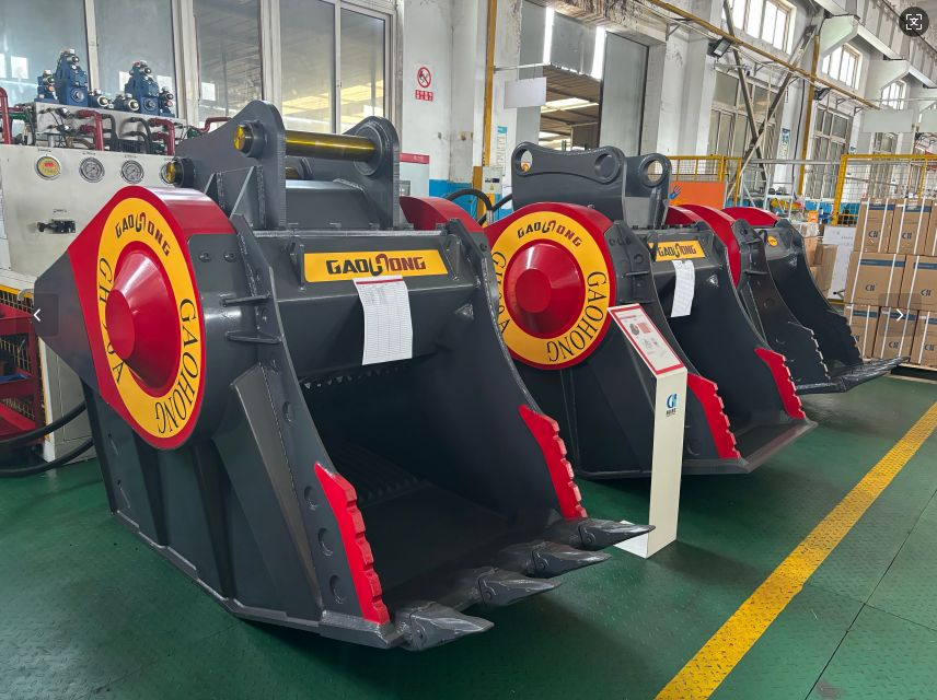 The Excavator Crusher Bucket Industry Is Experiencing Both Technological Innovation and Market Demand Growth